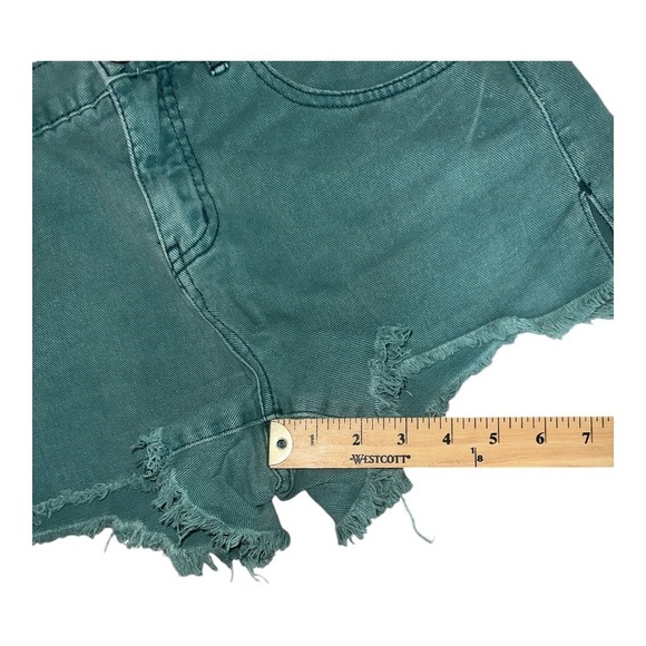 Free People Denim Shorts Frayed Hem Green Raw Edge Casual Size 28 - Picture 7 of 7